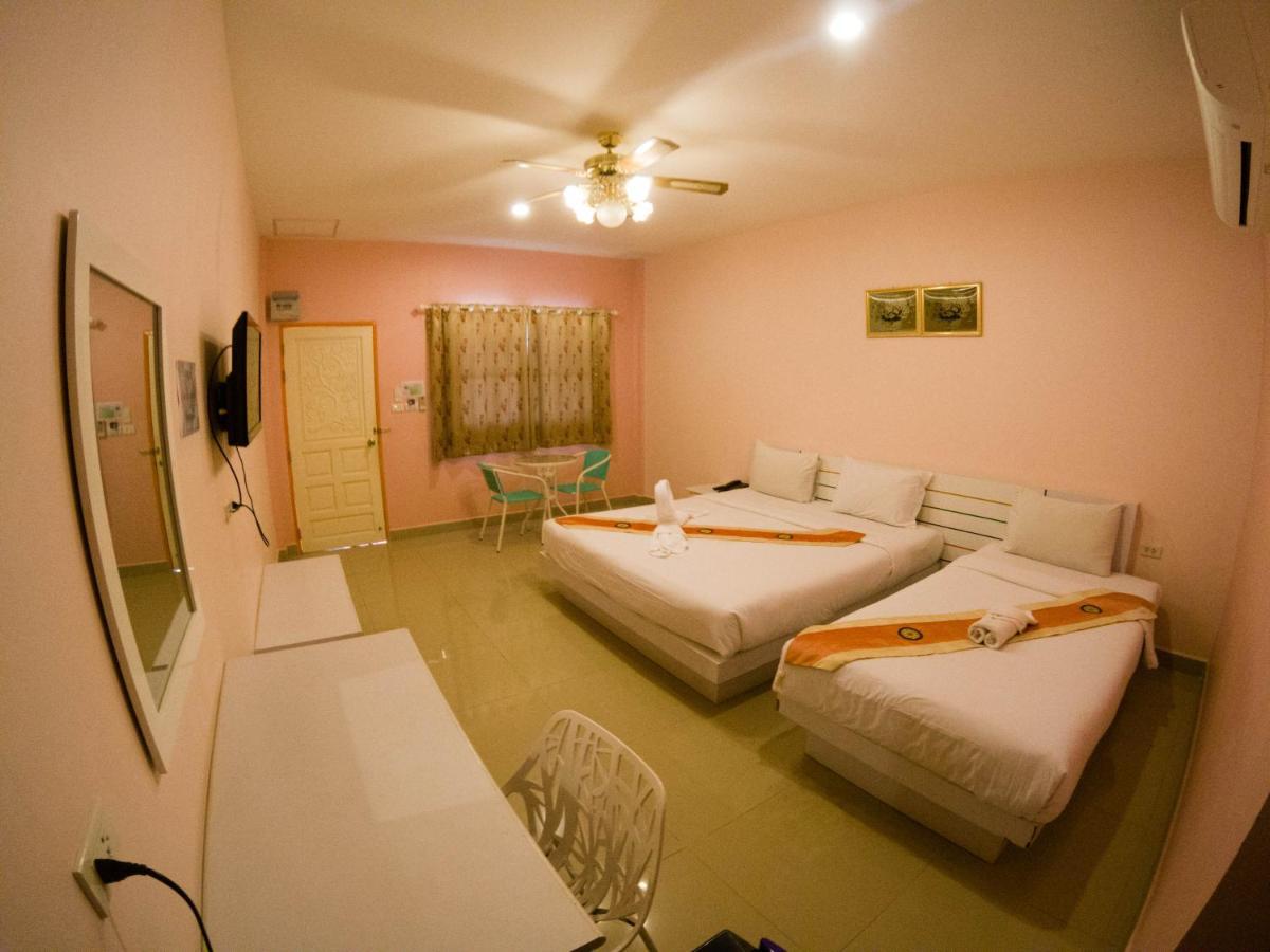 Holland Resort Phuket Exteriör bild