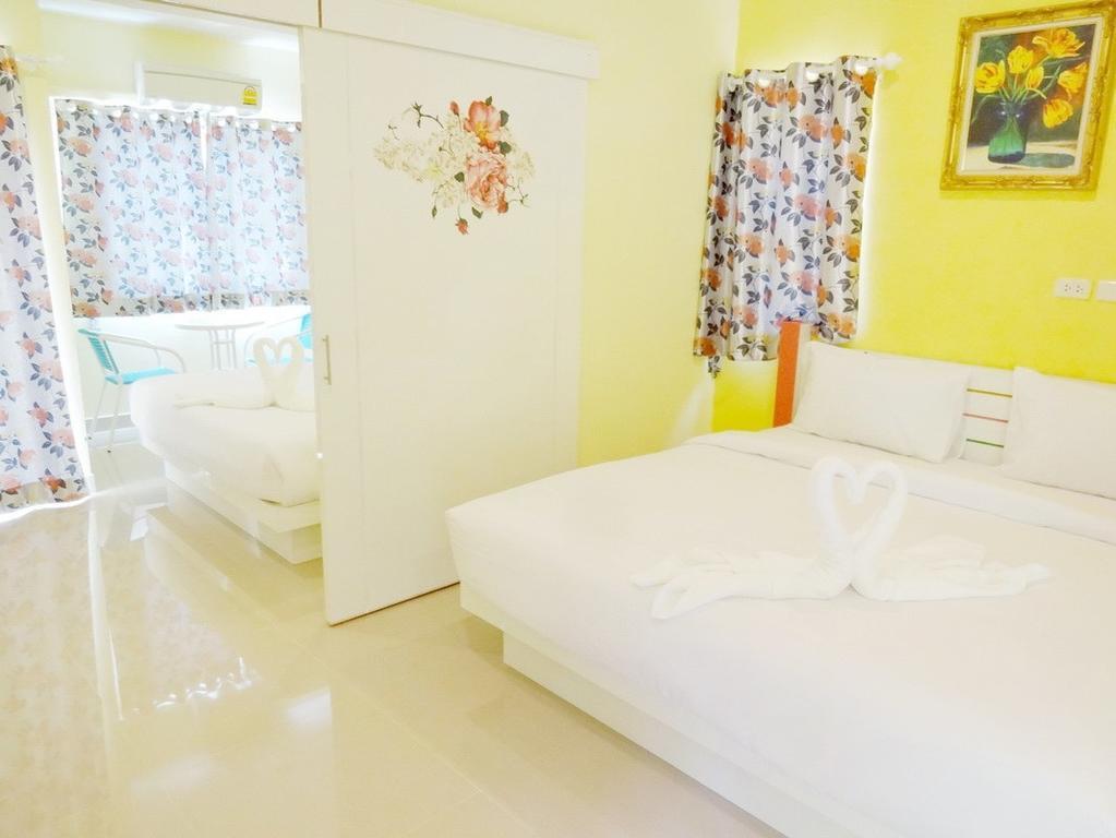 Holland Resort Phuket Rum bild