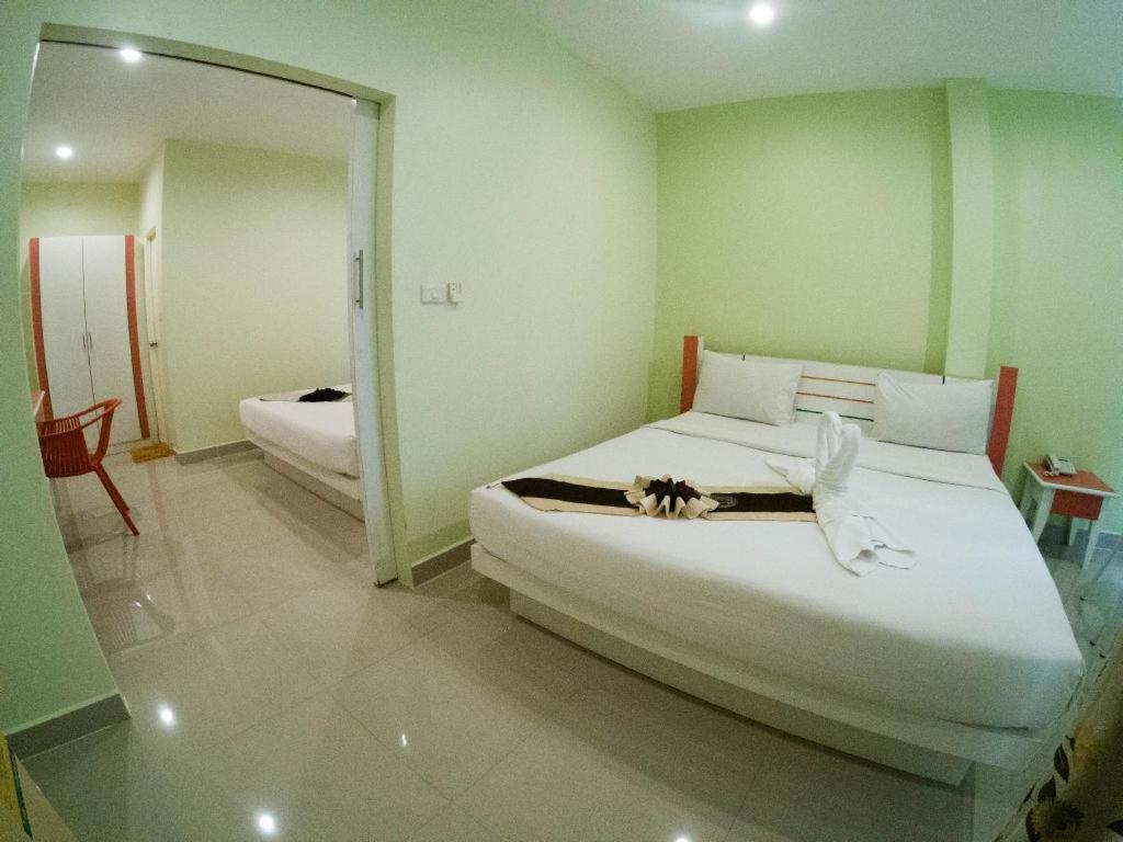 Holland Resort Phuket Exteriör bild