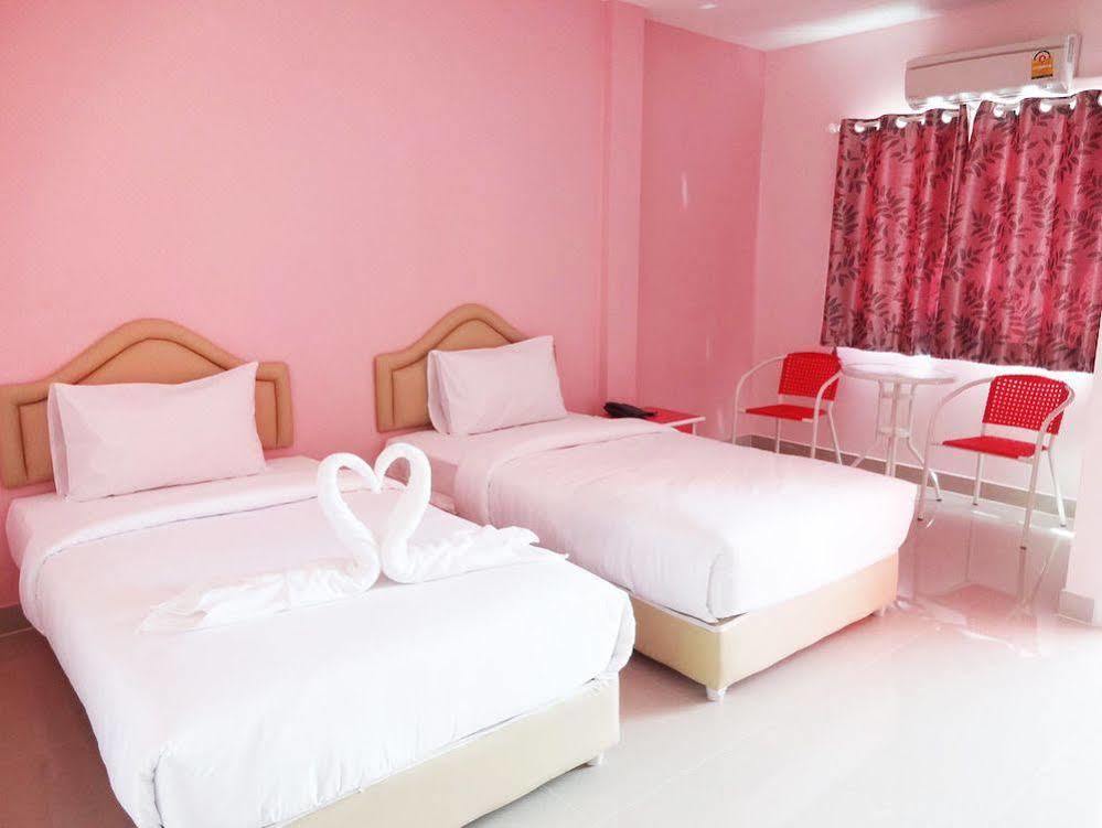 Holland Resort Phuket Exteriör bild